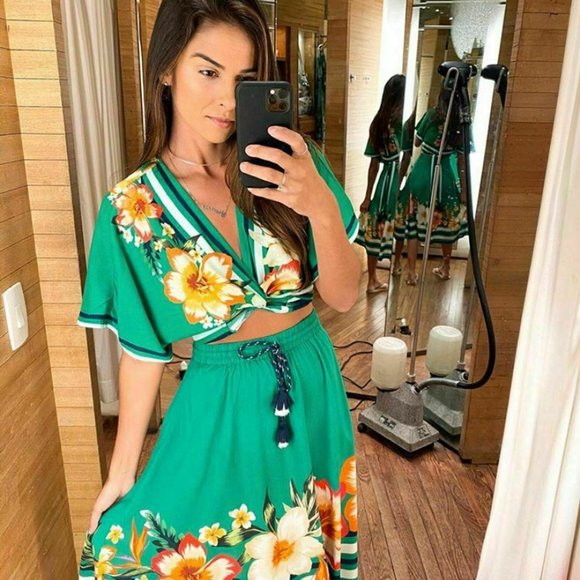 Farm Rio Anthropologie Banana Knot Cropped Top M - Picture 3 of 8